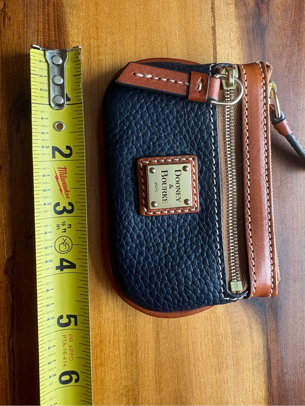 D&B Pebble Grain Small Coin Case Navy/ Brown - EUC - Picture 6 of 6